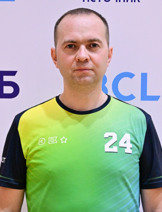 Александр Махин