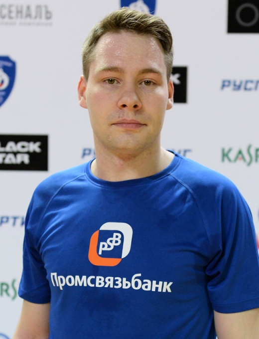Юрий Комаров